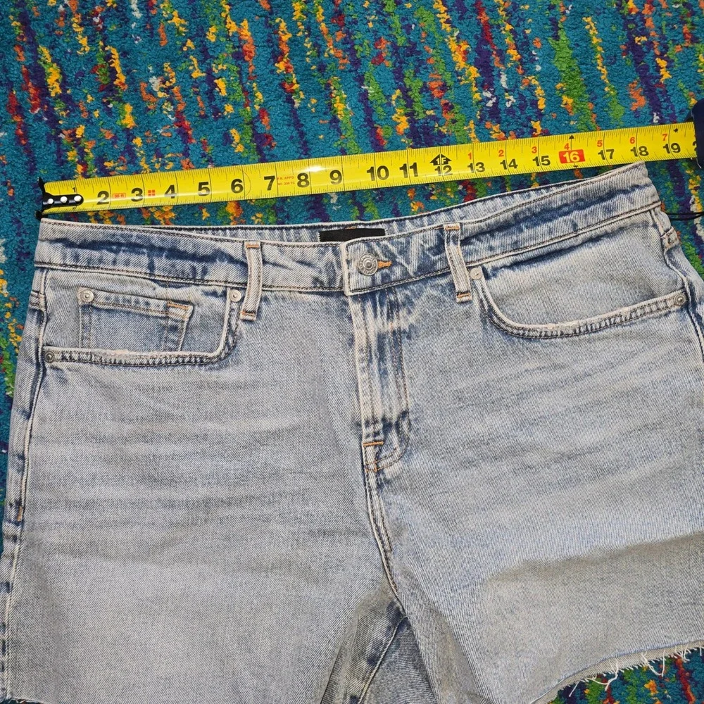 NWT‎ 7 For All Mankind Monroe Long Shorts in Ode To Raw Hem Women Size 31